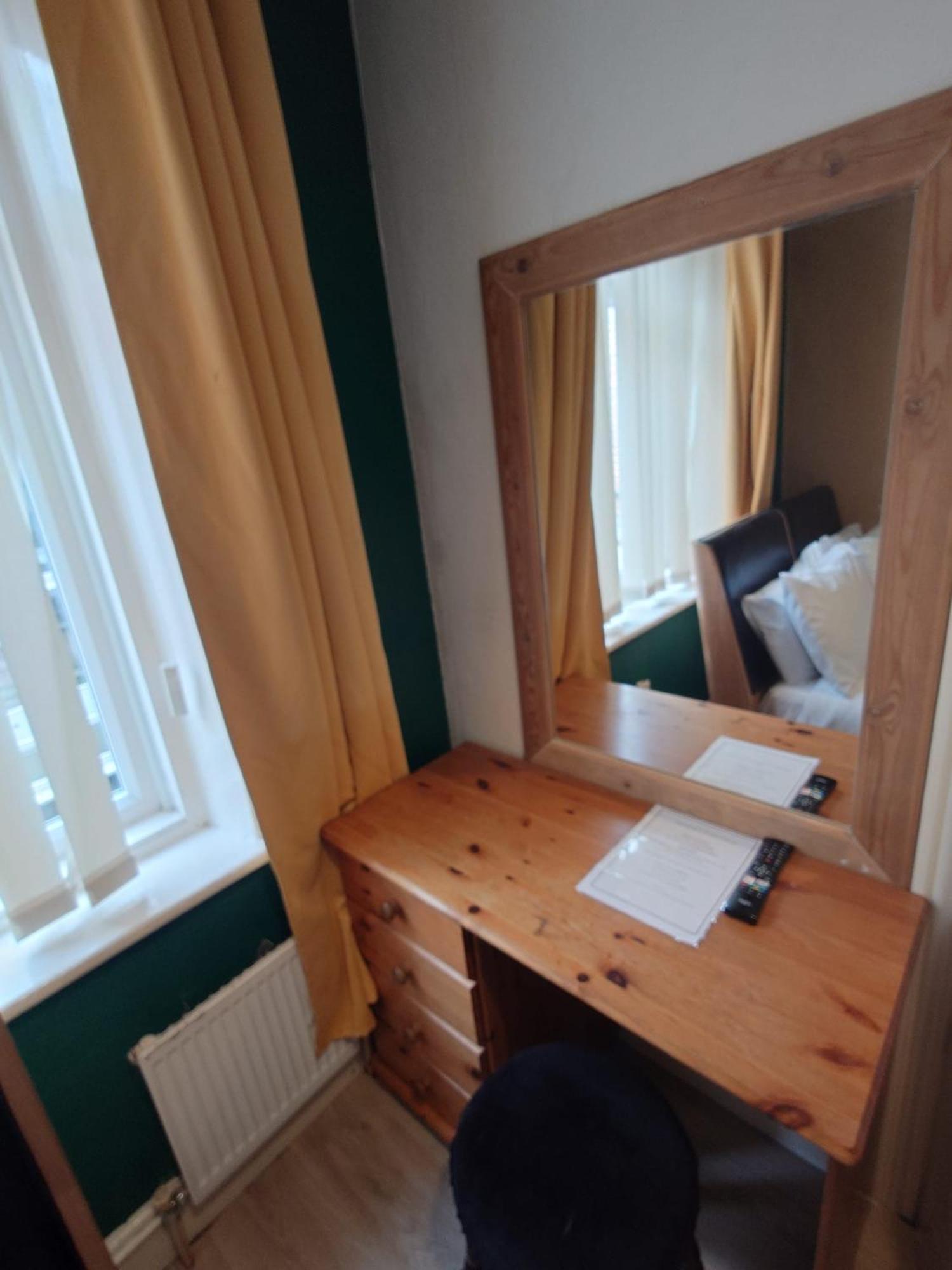 Harriette'S Guest House Блекпул Екстериор снимка