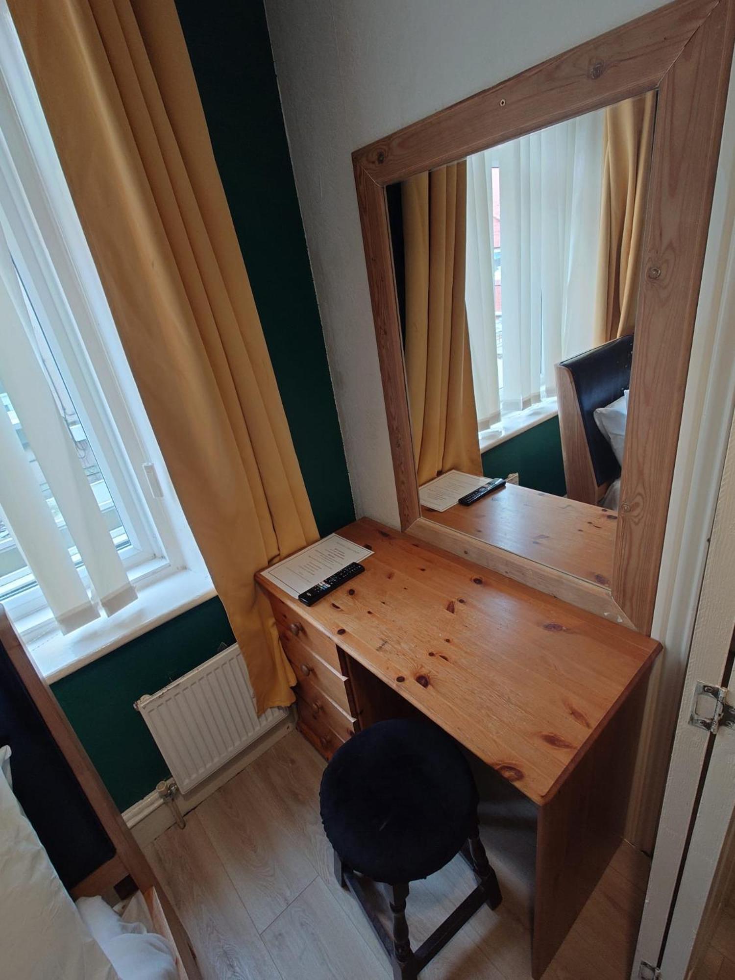 Harriette'S Guest House Блекпул Екстериор снимка