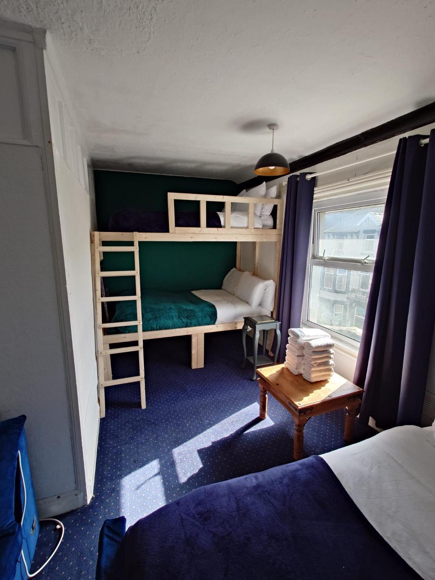 Harriette'S Guest House Блекпул Екстериор снимка